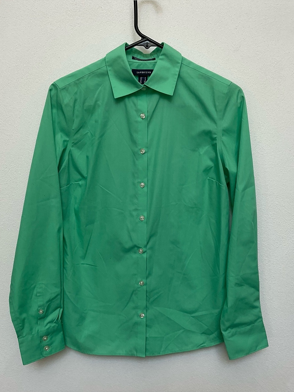 Lands' End Seafoam Green Wrinkle Free Broadcloth Button Down Long Sleeve Size 4